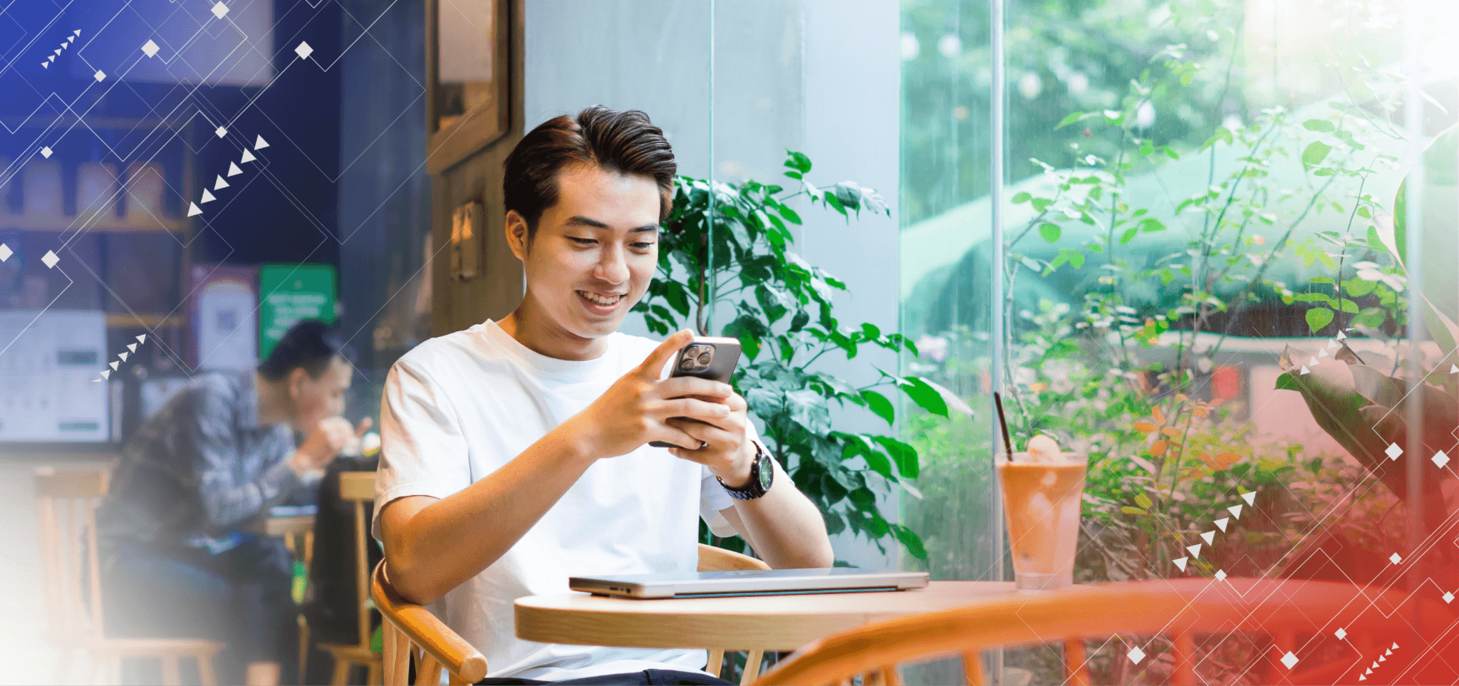 5 Reasons You Need Great International Roaming Services When Traveling Outside the Country